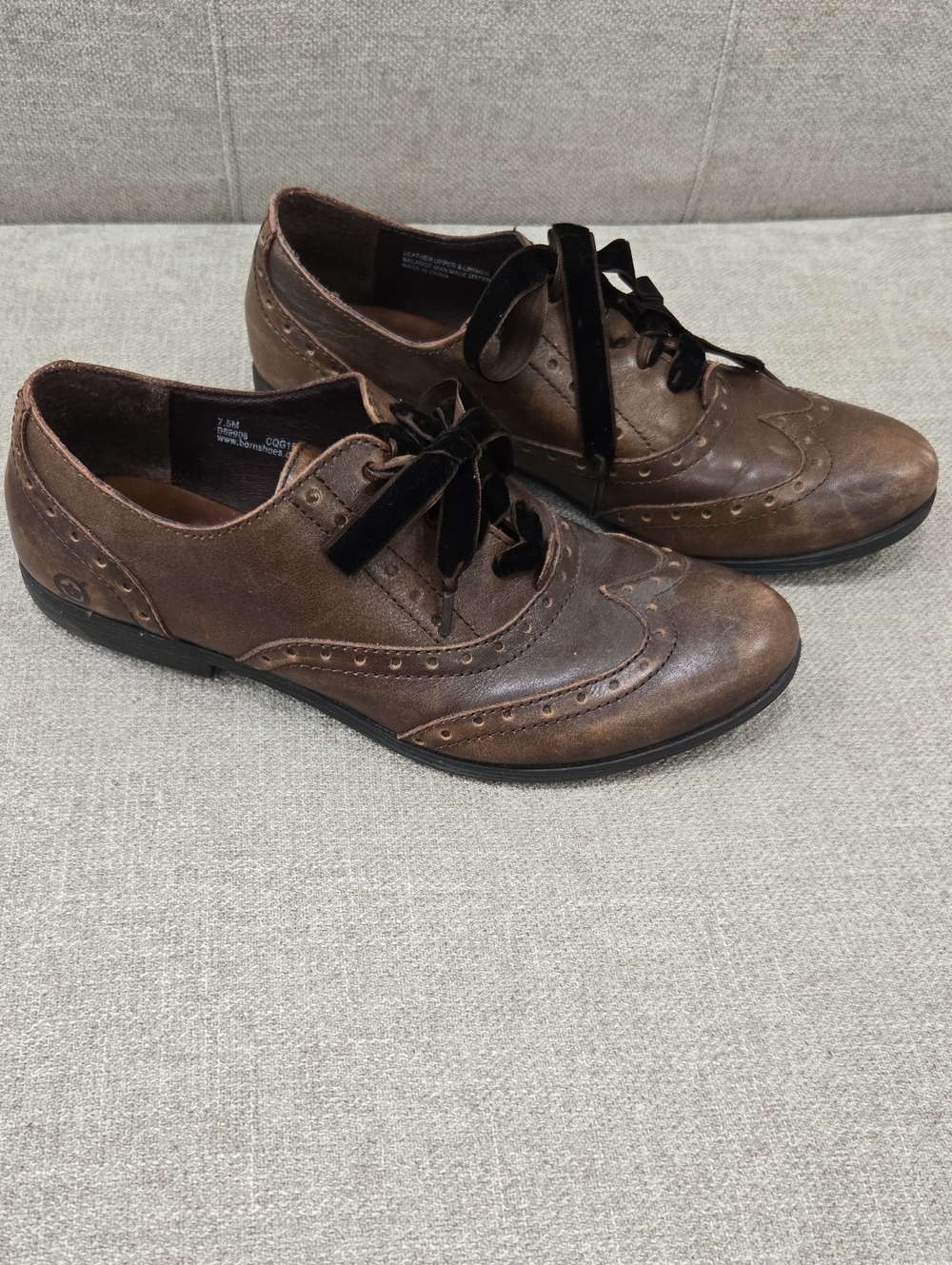 Born Brown Leather Wingtip Derby Oxfords with Velvet Laces